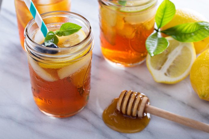 Homemade honey iced tea