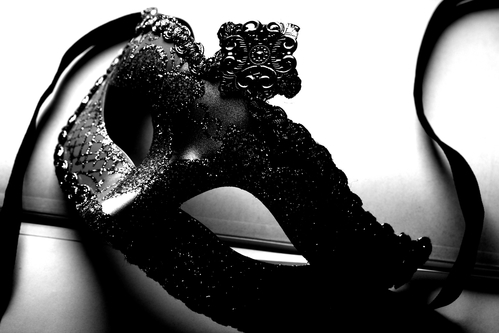 Black venetian mask